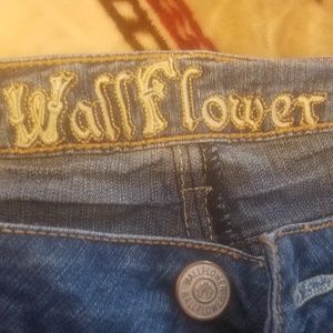 Wallflower Size 13 Distressed Blue Skinny Jeans